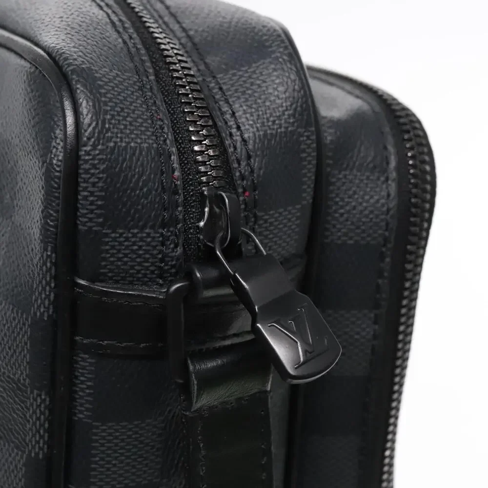 Louis Vuitton Damier Graphite Grafitte Utility Messenger Shoulder Bag Black
